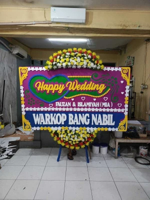 Papan Bunga di Tpu Karet Bivak