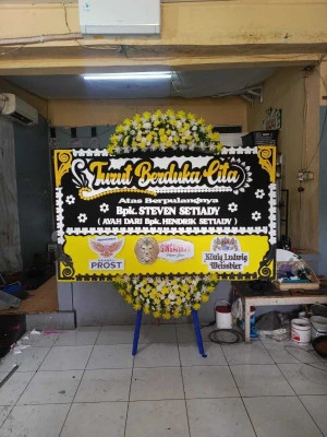 Papan Bunga di Tpu Karet Bivak