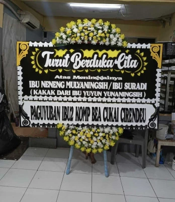 Papan Bunga di Tpu Karet Bivak