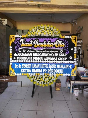 Papan Bunga di Tpu Karet Bivak
